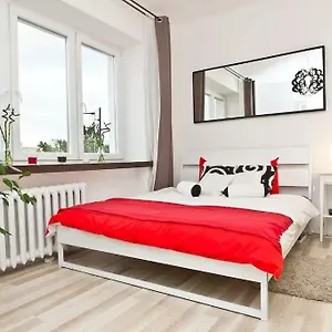 wstapartments-mynarska-13.warsawhotelspoland.com/